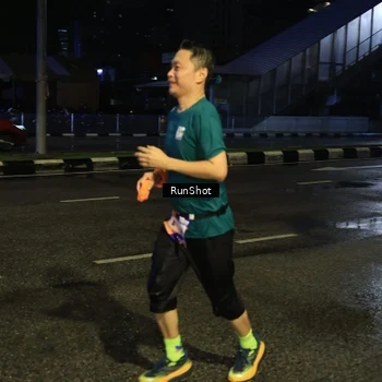 Runner Photo 7892366