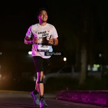 Runner Photo 7892375