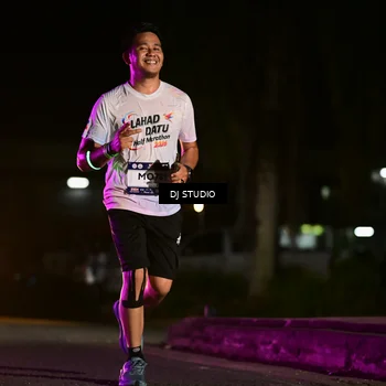 Runner Photo 7892384