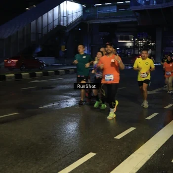 Runner Photo 7892385