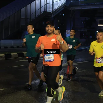 Runner Photo 7892390