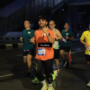 Runner Photo 7892398