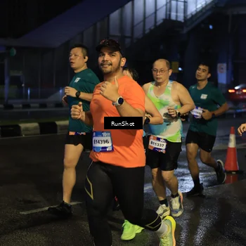 Runner Photo 7892402