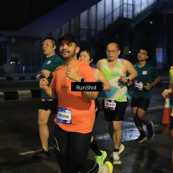 Runner Photo 7892418