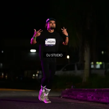 Runner Photo 7892431