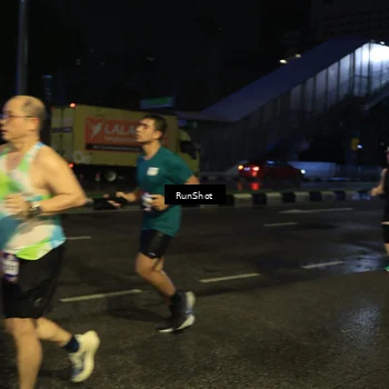 Runner Photo 7892438