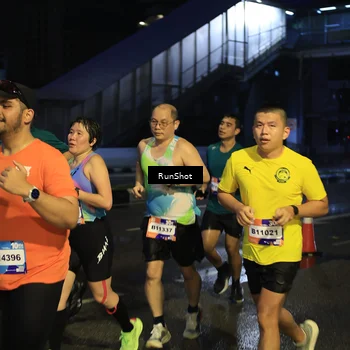 Runner Photo 7892450