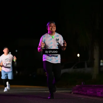 Runner Photo 7892464