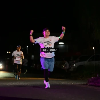 Runner Photo 7892470
