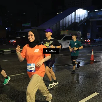 Runner Photo 7892475