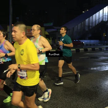 Runner Photo 7892476