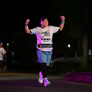 Runner Photo 7892491