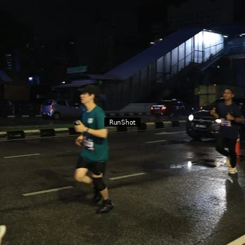 Runner Photo 7892494