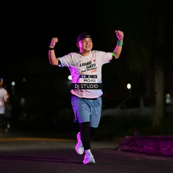 Runner Photo 7892498