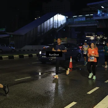 Runner Photo 7892501