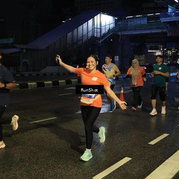 Runner Photo 7892532