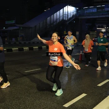 Runner Photo 7892536