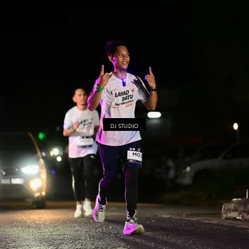 Runner Photo 7892537
