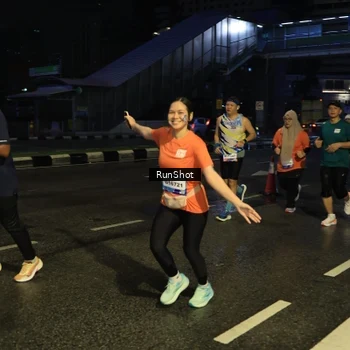 Runner Photo 7892541