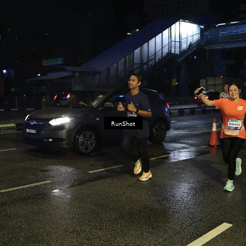 Runner Photo 7892542