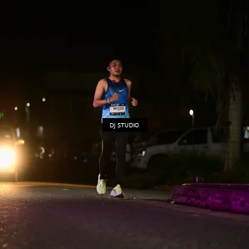 Runner Photo 7892547