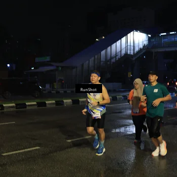 Runner Photo 7892555