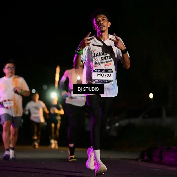 Runner Photo 7892598