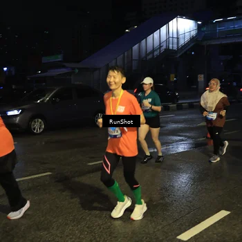 Runner Photo 7892613
