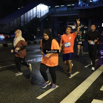 Runner Photo 7892643