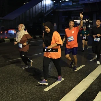 Runner Photo 7892646