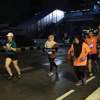 Runner Photo 7892670