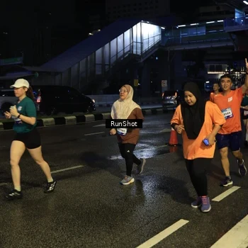 Runner Photo 7892686
