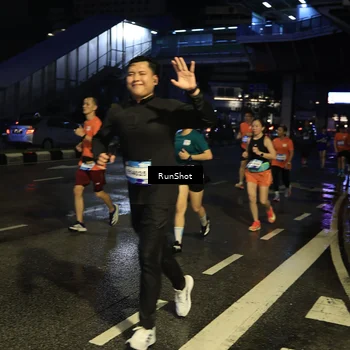 Runner Photo 7892703