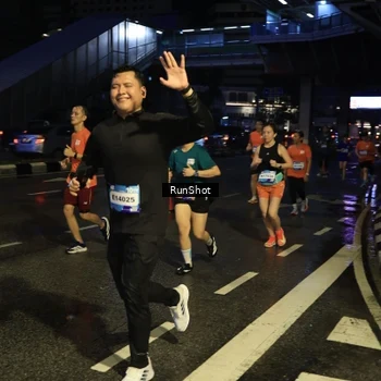 Runner Photo 7892704
