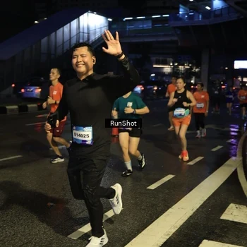 Runner Photo 7892706