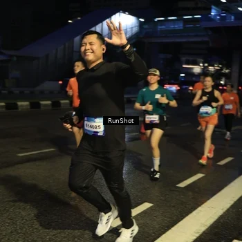 Runner Photo 7892708
