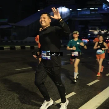 Runner Photo 7892714
