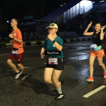 Runner Photo 7892752