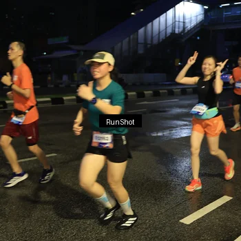 Runner Photo 7892753