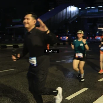 Runner Photo 7892775