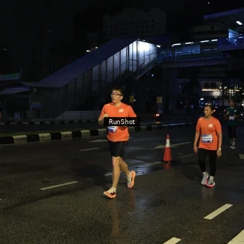 Runner Photo 7892793