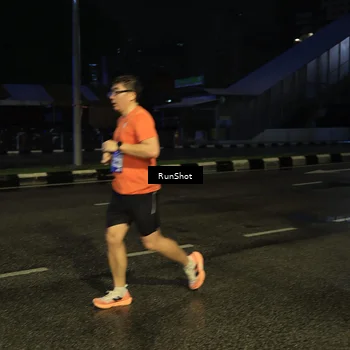 Runner Photo 7892837