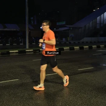 Runner Photo 7892844