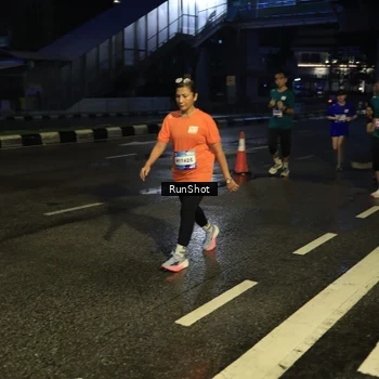 Runner Photo 7892851