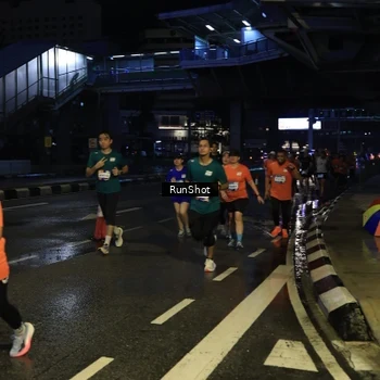 Runner Photo 7892857
