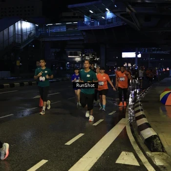 Runner Photo 7892864