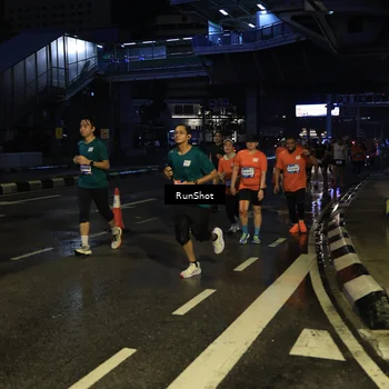 Runner Photo 7892871