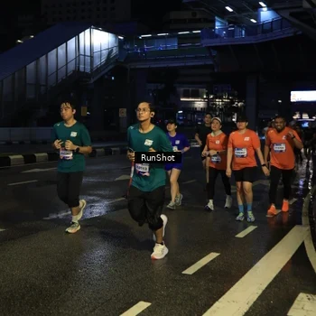 Runner Photo 7892881