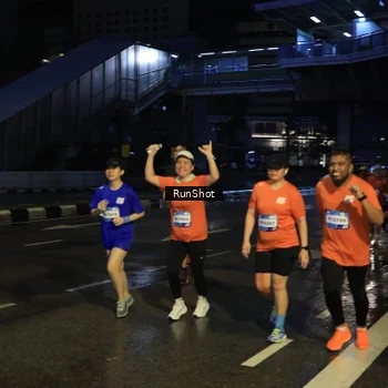 Runner Photo 7892917