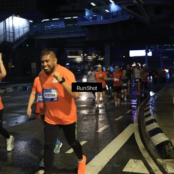 Runner Photo 7892944